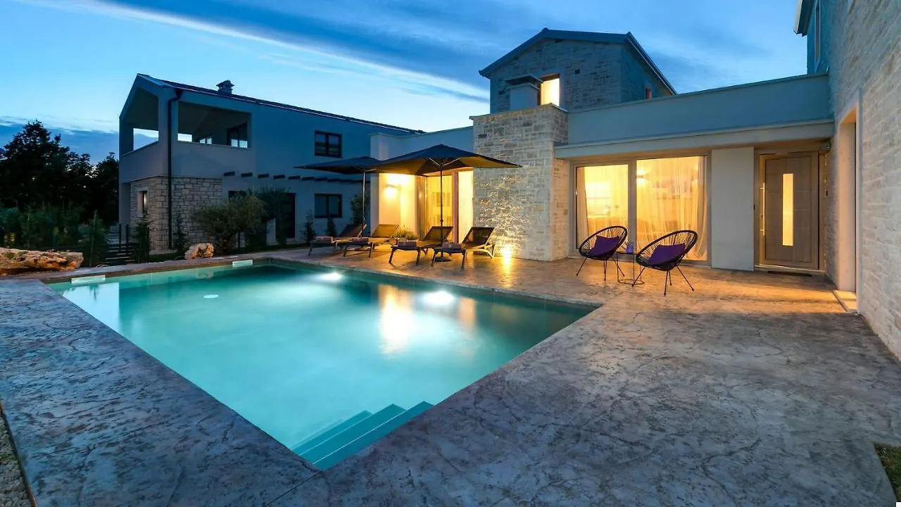 Villa Maslina Nova Vas  Guest house
